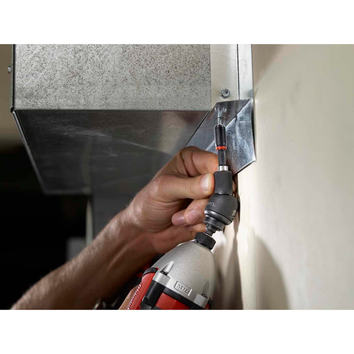 Portapuntas Pivotante 30° + 11 puntas SHOCKWAVE™ Milwaukee  48-32-2301