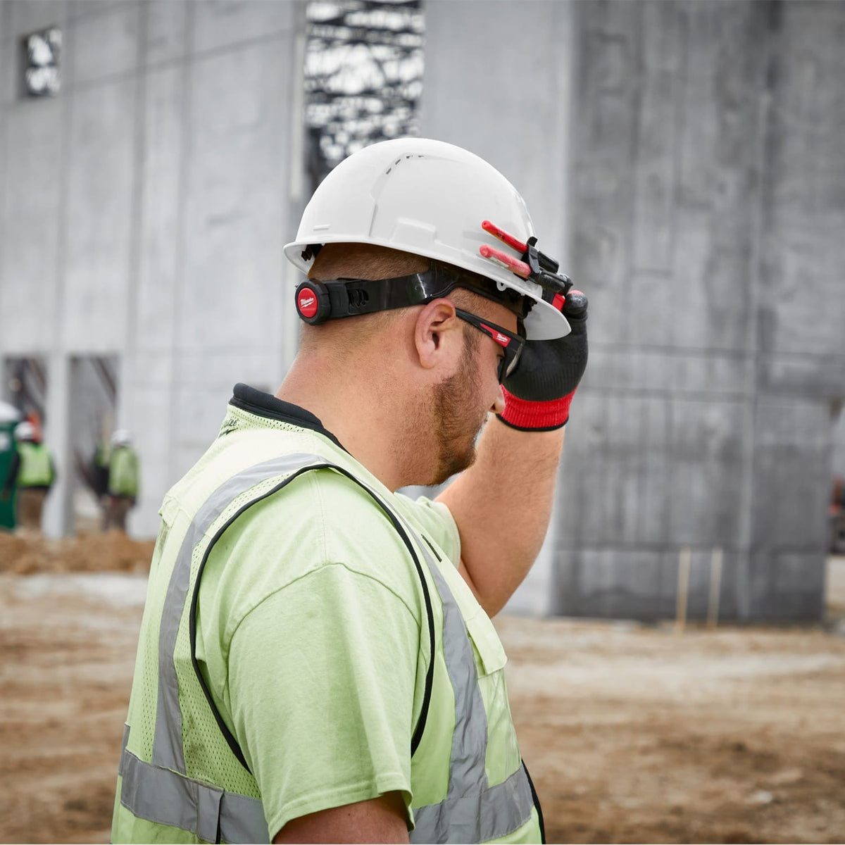 Casco de Seguridad Blanco con Ala Delantera Milwaukee BOLT™ Tipo 1 Clase C 48-73-1200
