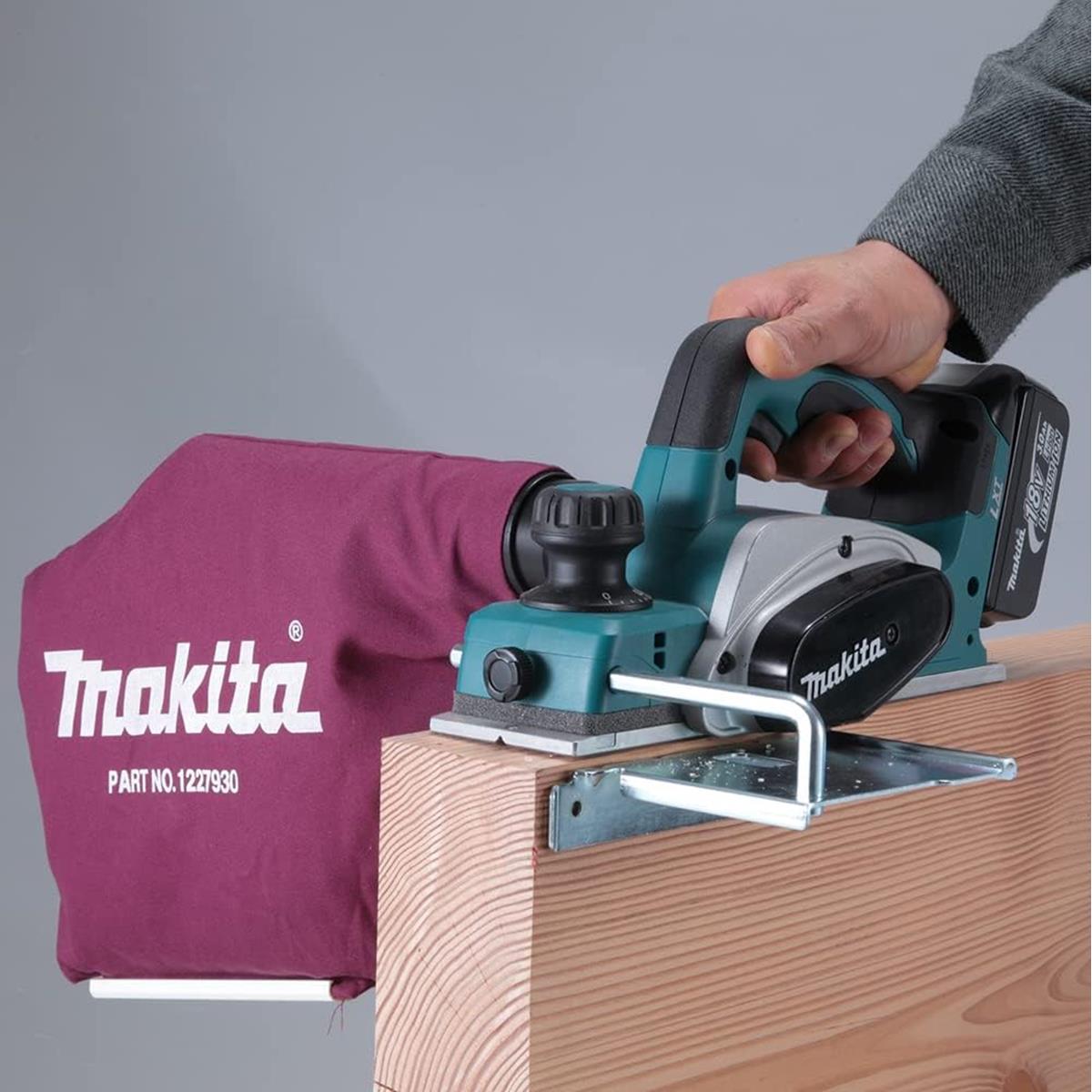 Cepillo inalámbrico de 18V LXT + Batería de Regalo Makita DKP180Z-P1
