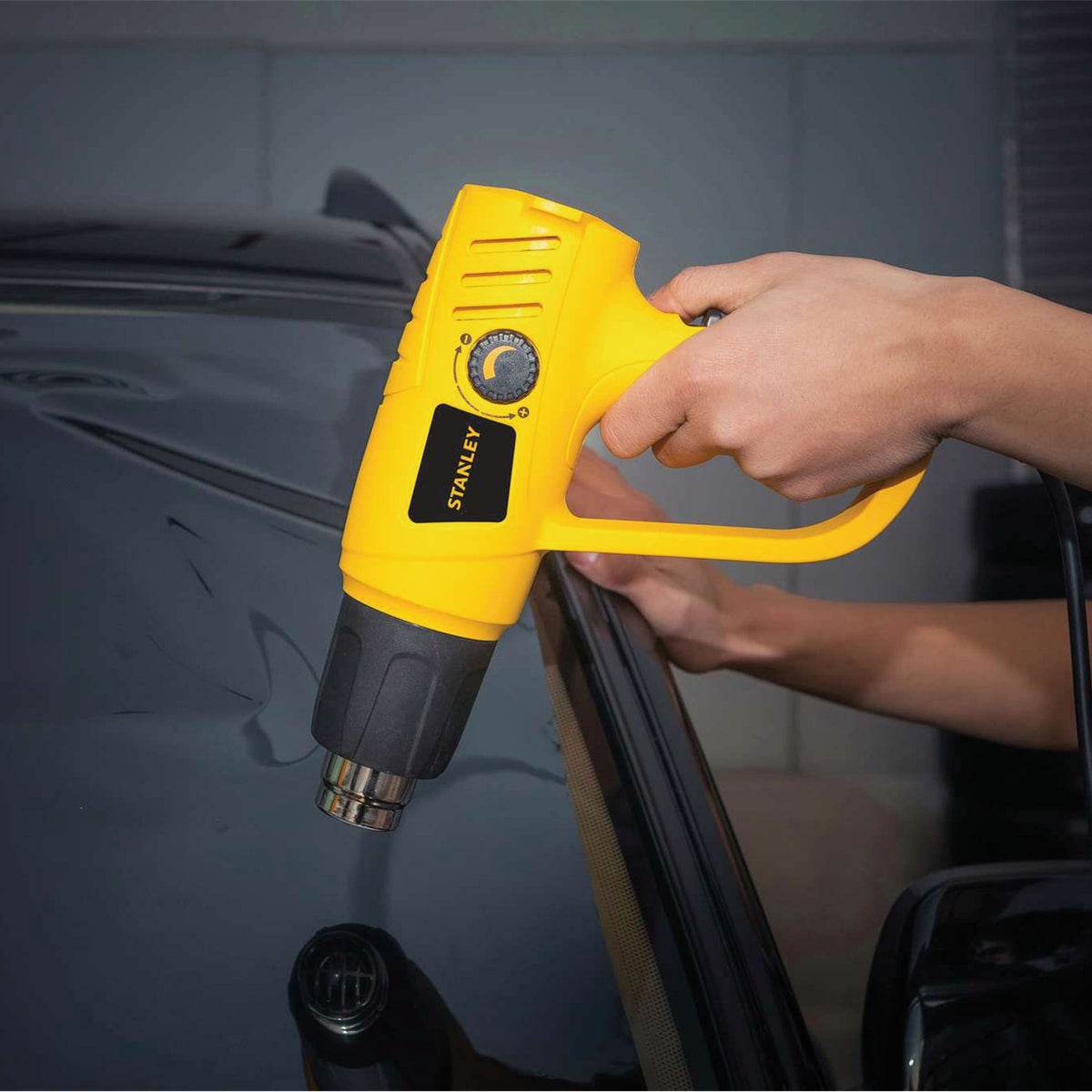 Pistola de Calor 1800W Stanley STXH2000-B3